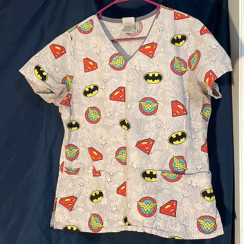 M scrub top